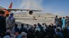 Evacuările de pe aeroportul din Kabul continuă.  Peste 5.000 de oameni au plecat în ultimele ore (VIDEO)