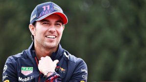 Sergio Perez rămâne la echipa de Formula 1 Red Bull Racing și sezonul următor