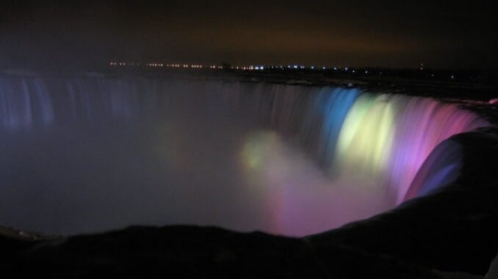 De Ziua Independenţei, Cascada Niagara va fi iluminată în culorile drapelului Republicii Moldova