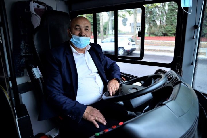 Încă 5 autobuze noi au fost puse în circulație pe străzile Capitalei (FOTO)