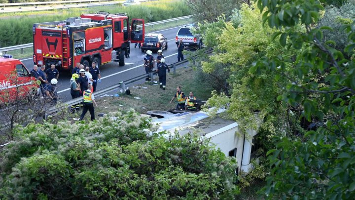 Accident cumplit în Ungaria: opt persoane au decedat, câteva zeci au fost rănite