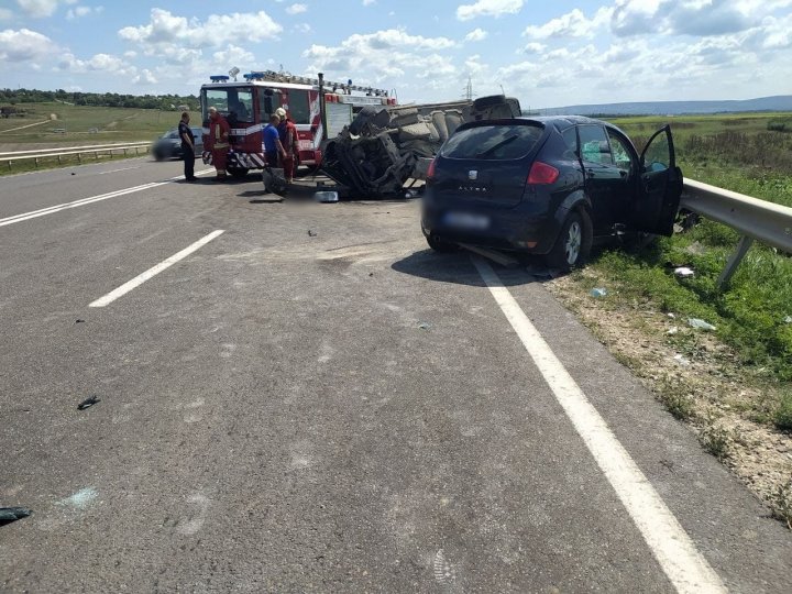 ACCIDENT CUMPLIT în raionul Orhei. Sunt VICTIME (VIDEO/FOTO)