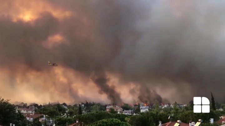 Incendiile de vegetație din Grecia se apropie rapid de locația primelor Jocuri Olimpice din antichitate