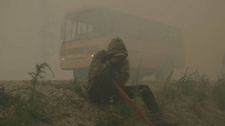 IMAGINI APOCALIPTICE: Fumul degajat de incendii a ajuns până la Polul Nord