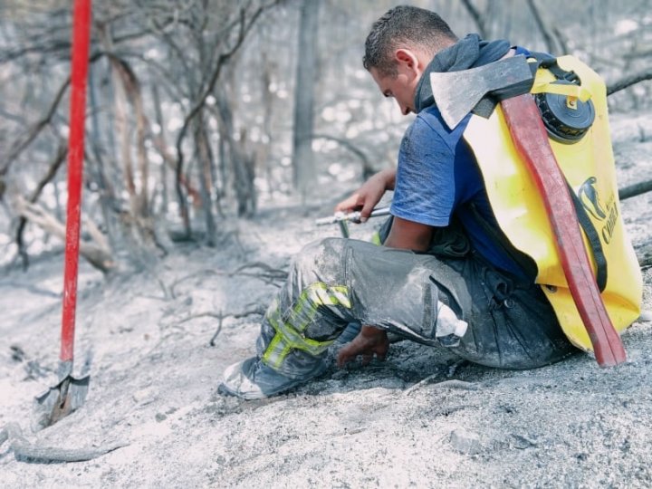 Peste 59 de focare au fost stinse de pompierii moldoveni detașați în Grecia (FOTO)