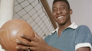 Pele a fost operat - Mesajul legendarului fotbalist brazilian: "Abia aştept să joc din nou"