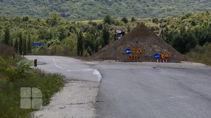 Drumul de ocolire a localităţii Bahmut din raionul Călărași nu va fi gata în acest an. Ce spun autorităţile (FOTOREPORT)