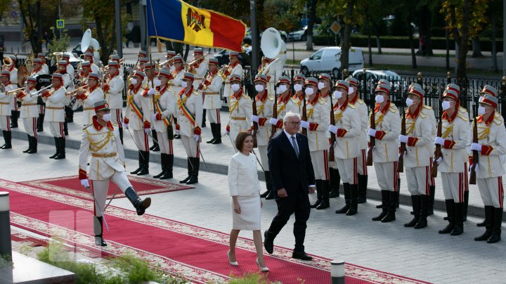 Maia Sandu şi Frank-Walter Steinmeier au discutat despre consolidarea relaţiilor economice dintre Germania şi Republica Moldova (FOTO)