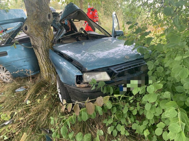 Accident MORTAL în apropierea satului Ferapontievca. În urma impactului, șoferul a decedat pe loc (FOTO)