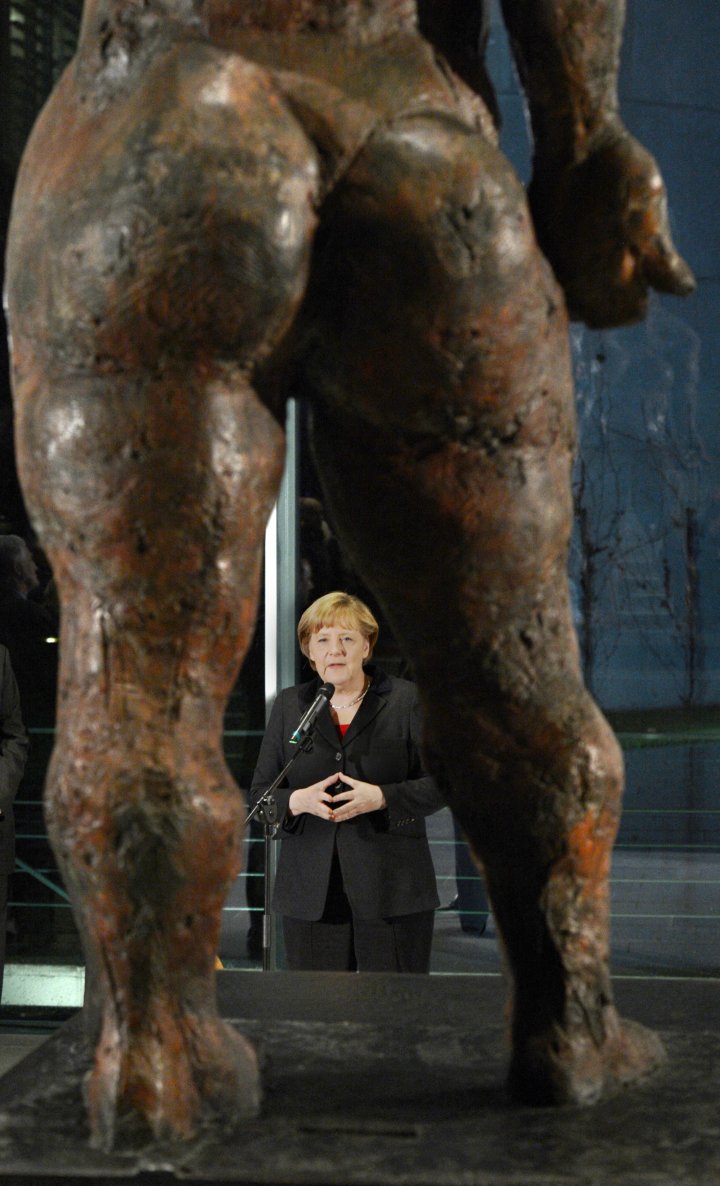 De la putere, în istorie. Vezi cele mai amuzante și inedite ipostaze în care a fost surprins „cancelarul de fier”, Angela Merkel (FOTO) 