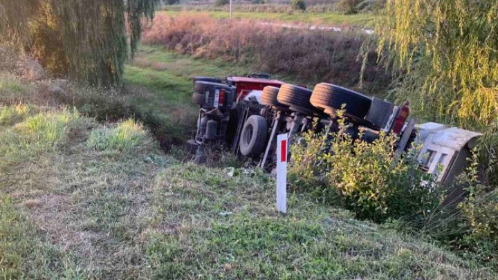  Un tânăr de 26 de ani a decedat în urma unui accident în raionul Anenii Noi (FOTO)