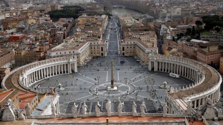 Vaticanul trimite doi cardinali în Ucraina pentru a oferi sprijin umanitar