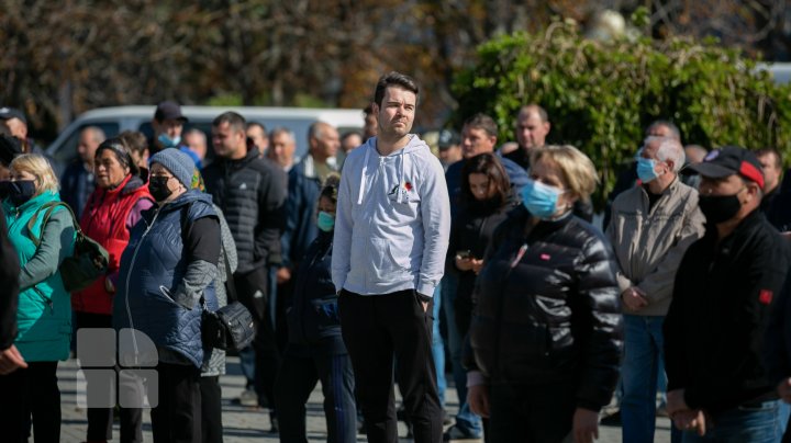 Protest la Comrat în susținerea procurorului general suspendat Alexandr Stoianoglo (FOTO)