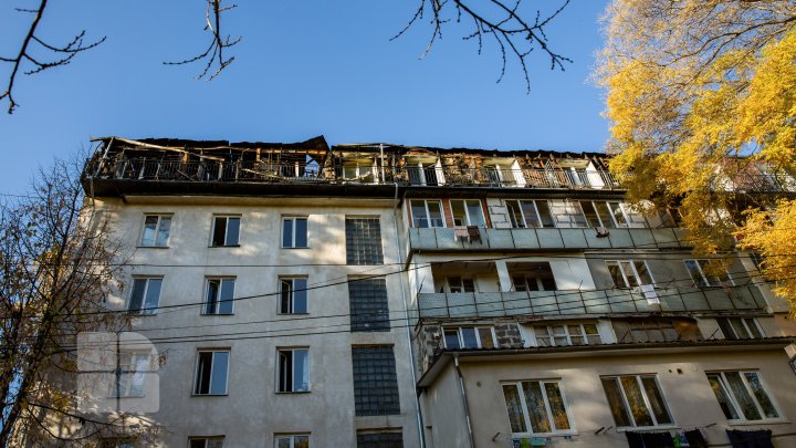 Consecinţele incendiului din sectorul Buiucani al Capitalei. Ce spun locatarii blocului şi autorităţile (FOTO)