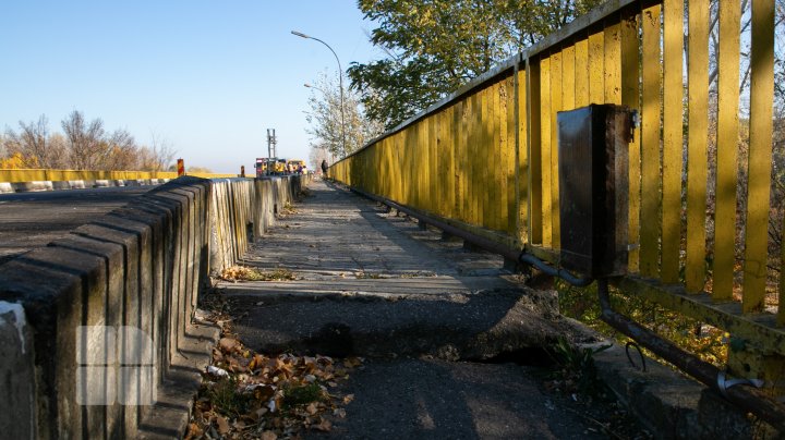 Lucrări de întreţinere periodică a podului care traversează râul Nistru în zona orașului Vadul lui Vodă (FOTOREPORT)