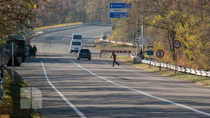 Lucrări de întreţinere periodică a podului care traversează râul Nistru în zona orașului Vadul lui Vodă (FOTOREPORT)