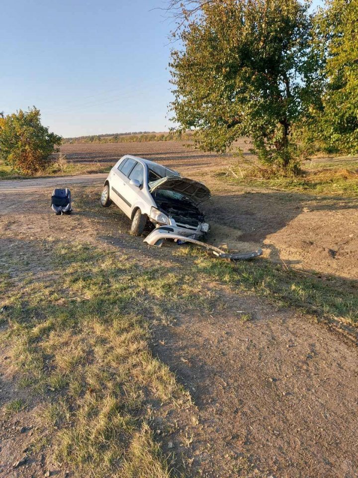 ACCIDENT GRAV la Sîngerei. Membrii unei familii, pe patul de spital (FOTO)