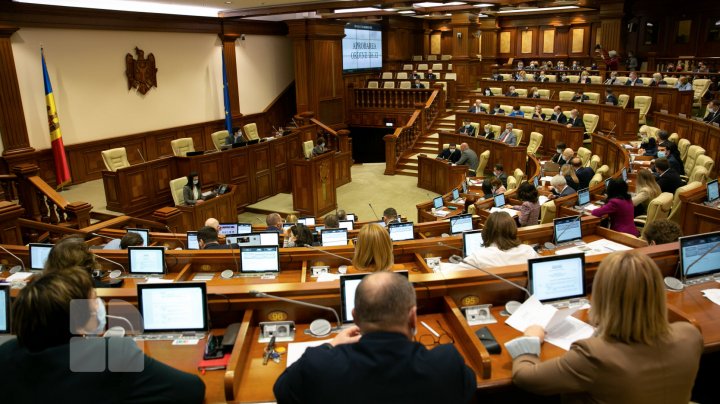 Șase deputați s-au infectat cu noul coronavirus. Anunțul, făcut de șeful legislativului