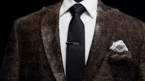 Costumul din MUSTĂȚI, ultimul răcnet în lumea modei