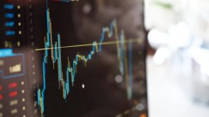 Piețele bursiere europene s-au prăbușit vineri, după descoperirea unei noi variante COVID-19