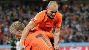 Wesley Sneijder și Dirk Kuyt implicați într-un scandal în Țările de Jos. Foștii fotbaliști au făcut pariuri pe un site ilegal