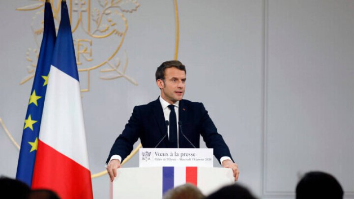 Emmanuel Macron, acuzat că a schimbat drapelul Franței fără să anunțe cetățenii