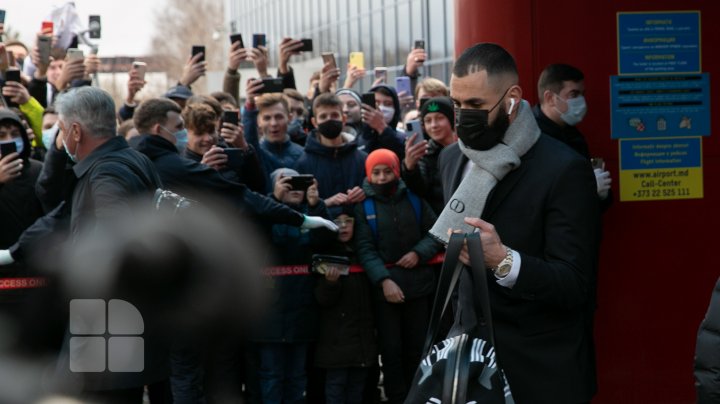 Jucătorii și antrenorii echipei Real Madrid au aterizat pe Aeroportul Internațional Chişinău (FOTO)