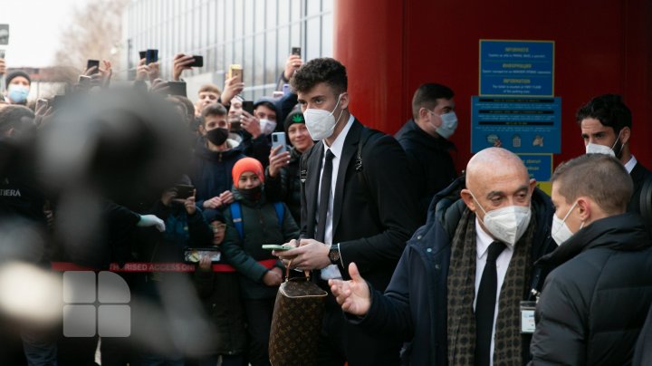 Jucătorii și antrenorii echipei Real Madrid au aterizat pe Aeroportul Internațional Chişinău (FOTO)