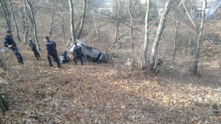 ACCIDENT GRAV la Soroca. O mașină S-A RĂSTURNAT. Sunt victime (FOTO)