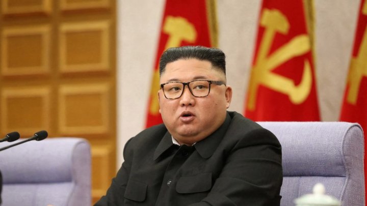 Kim Jong-un a apărut în public mai slab ca niciodată. Care este motivul