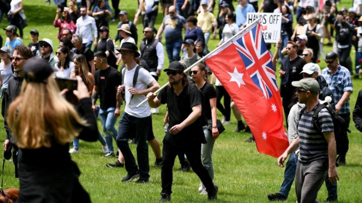 Mii de australieni au protestat împotriva vaccinării obligatorii (FOTO)