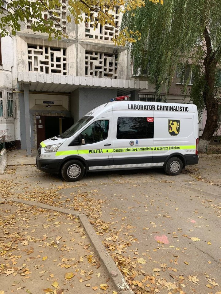 Detalii NOI despre fetiţa de doi ani, ucisă cu cruzime. Copilul a decedat în urma maltratării fizice, în apartamentul pe care îl închiriau cei doi concubini (FOTO)