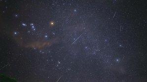 Spectacol INEDIT: Geminidele sau ploaia de "stele căzătoare" vor lumina cerul în noaptea de luni spre marți