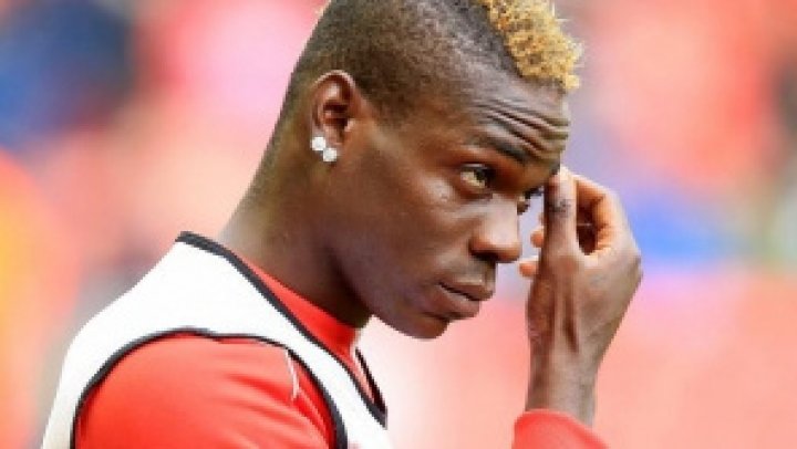 Mario Balotelli, protagonistul unei glume făcute coechipierului său, Matias Vargas. Cum a reuşit să atragă atenţia