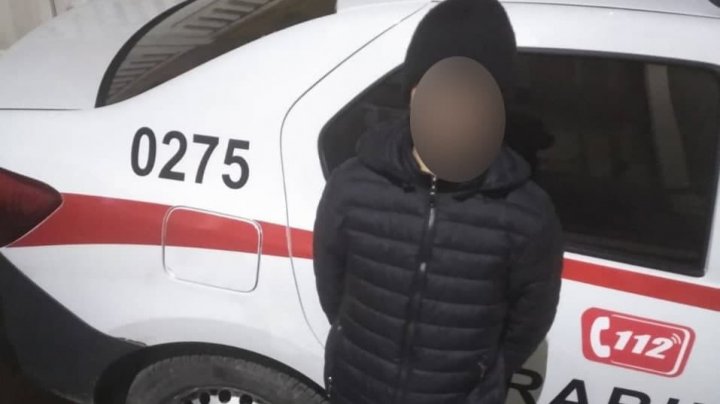 Un minor aflat în căutare pentru furt a fost reținut de carabinieri. Cum s-a întâmplat totul