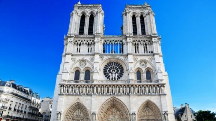 Undă verde pentru controversatul plan de renovare interioară a Catedralei Notre-Dame din Paris 