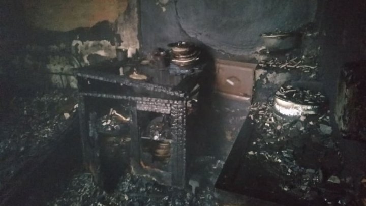 Încă o viață răpită de incendiu. Pompierii au intervenit în două localități din sudul țării (FOTO)