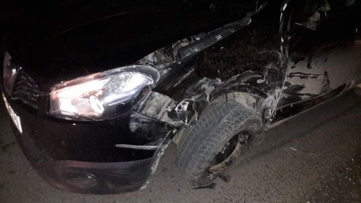 ACCIDENT GRAV pe şoseaua Hîncești-Logănești. Un şofer BEAT a băgat o femeie în spital