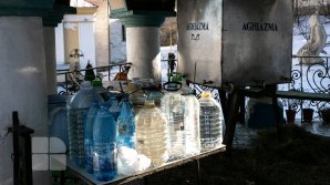 Creştinii ortodocşi de stil vechi sărbătoresc, astăzi, Boboteaza 