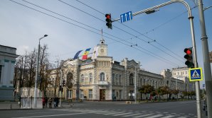 Bugetul Capitalei s-a ales cu o gaură de 460 de milioane de lei. Explicația edilului