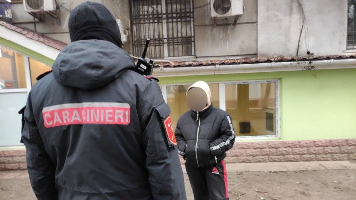 O minoră dată în căutare de familie a fost găsită de carabinieri în Capitală