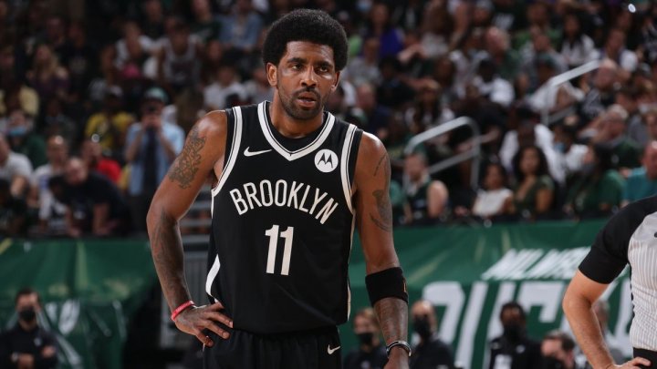 Baschetbalistul echipei Brooklyn Nets, Kyrie Irving, a jucat primul lui meci în acest sezon, după ce a refuzat să se vaciineze 