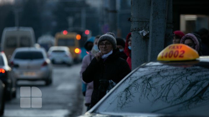 RAZII în transportul public. Moldovenii continuă să ignore regulile epidemiologice (FOTO)