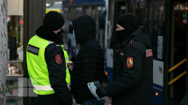 RAZII în transportul public. Moldovenii continuă să ignore regulile epidemiologice (FOTO)