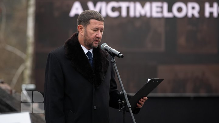 Zeci de oameni s-au adunat la Chișinău pentru a comemora victimele Holocaustului