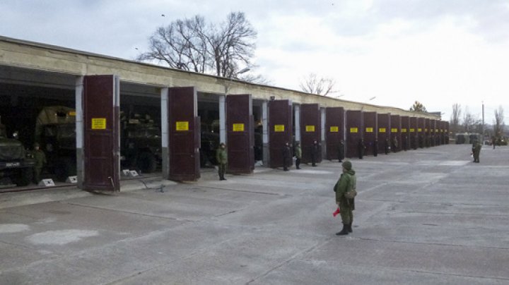 EXERCIȚII militare în stânga Nistrului. Militarii GOTR au scos tehnica blindată și au testat tehnici de luptă