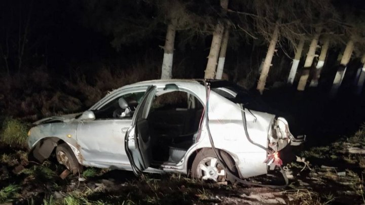 ACCIDENT GRAV la Donduşeni. Sunt victime (FOTO)