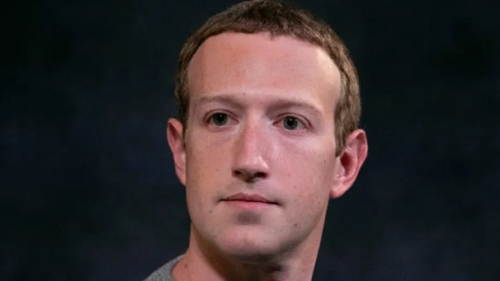 Un bărbat l-a dat în judecată pe Zuckerberg pentru suspendarea contului de Facebook