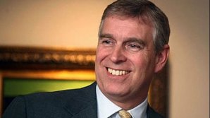 Suma pe care o va plăti Regina Elisabeta a II-a pentru a-l salva pe prinţul Andrew de acuzaţiile de abuz sexual 