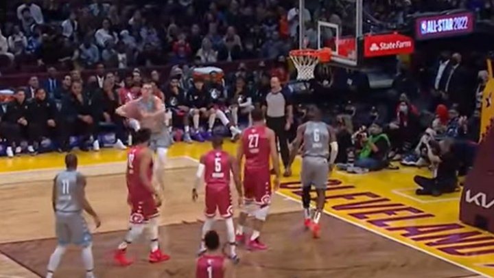 Vedetele din NBA și-au etalat măiestria. Stephen Curry a stabilit un record absolut al meciurilor All Star 